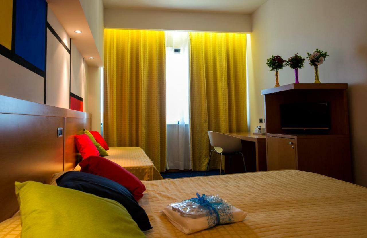 Hotel Planet Arezzo Exterior photo